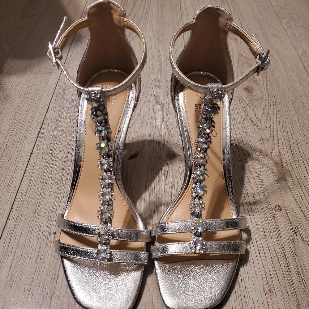 Jewel Badgley Mischka
